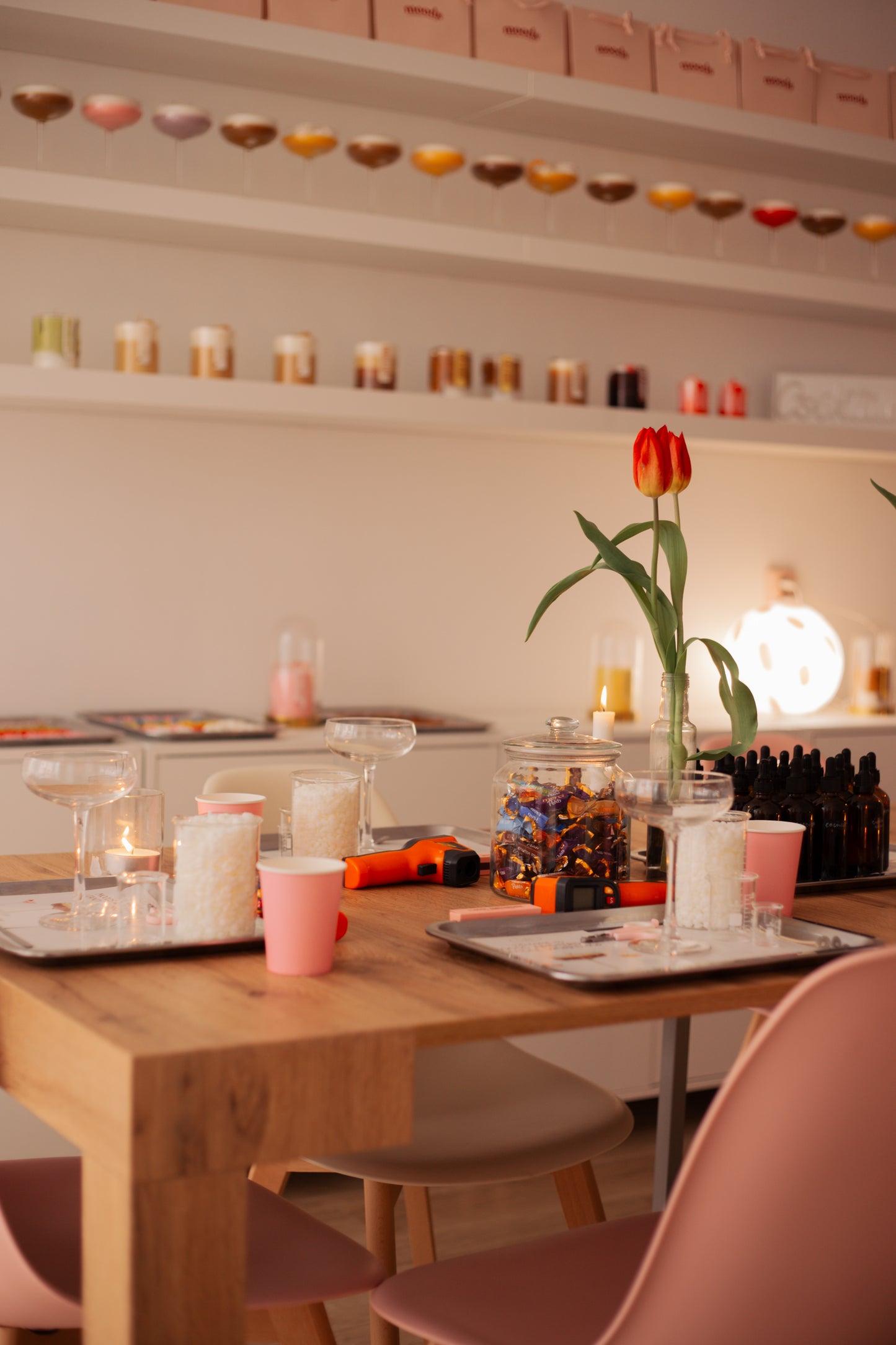 COCKTAIL CANDLE MAKING WORKSHOP + COCKTAIL/ MOCKTAIL INCLUDED
